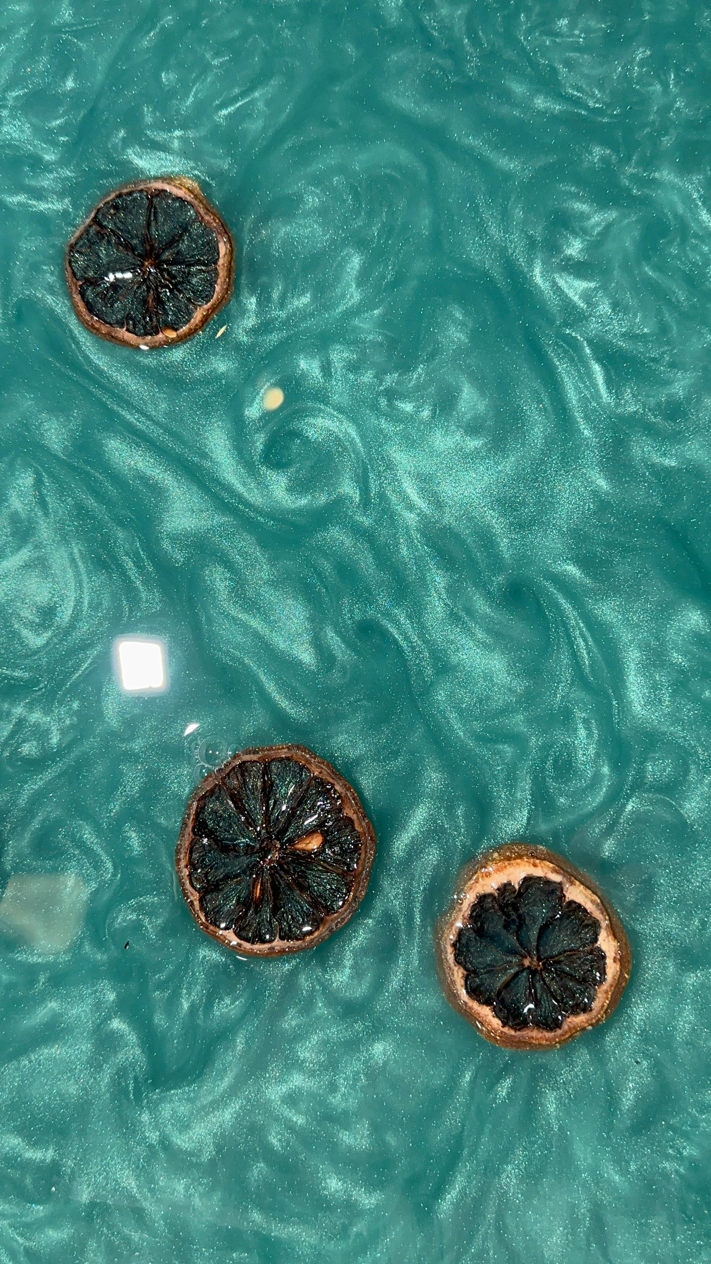 Havana Bath Bomb - Lemon, Jasmine, and Orange Blossom Essential Oils with Dried Lemon slices