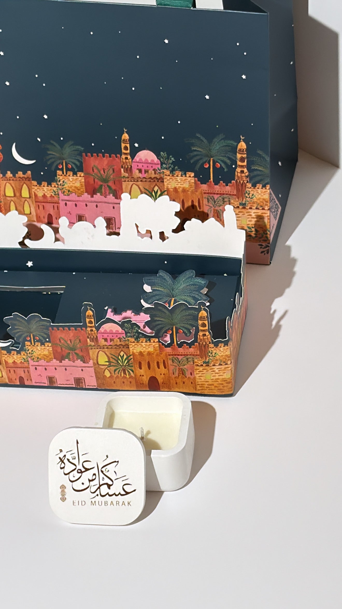 Eid Candle Gift Box - 32AED X 6 Bags
