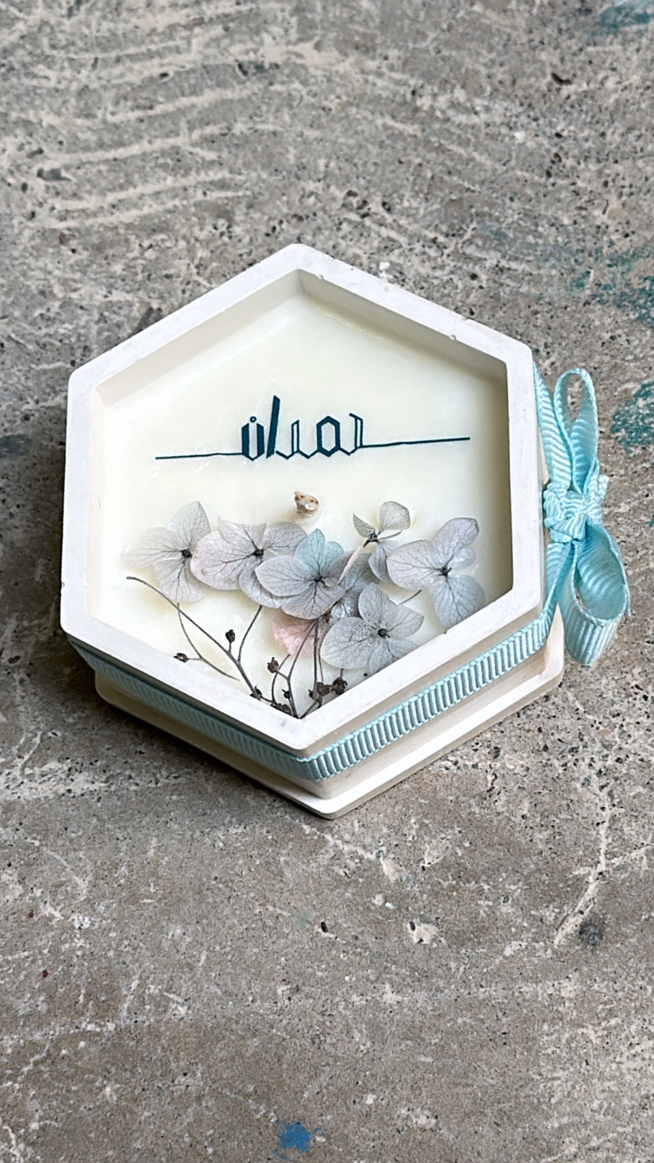 Custom candle giveaway with name and flowers matching the theme - lily of the Vally 30 pcs